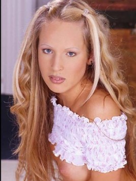 Pornstar Adrienne Shand Pictures and Movies